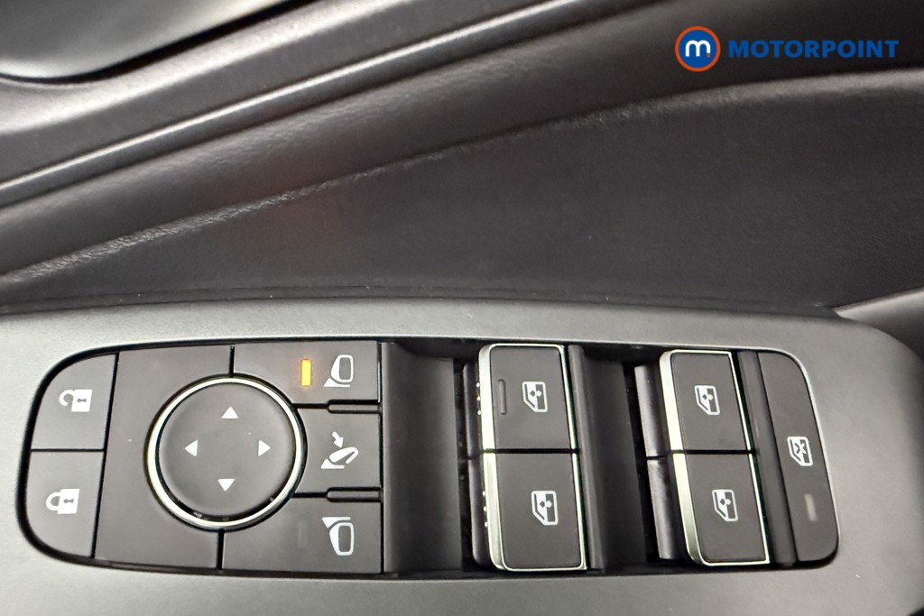 Nissan Qashqai N-Connecta Automatic Petrol SUV - Stock Number (1569893) - 19th supplementary image
