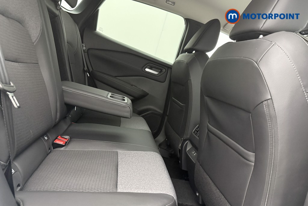 Nissan Qashqai N-Connecta Automatic Petrol SUV - Stock Number (1569893) - 20th supplementary image