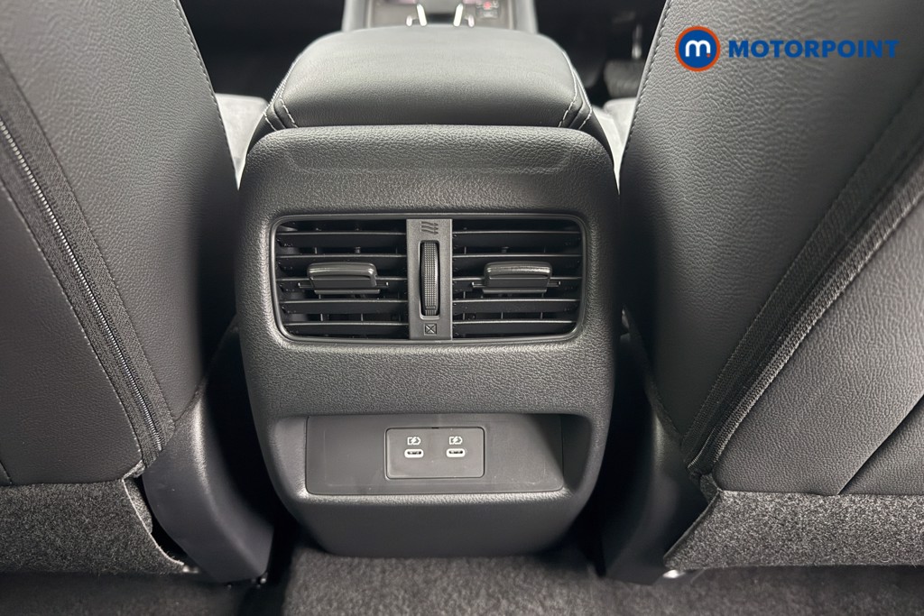 Nissan Qashqai N-Connecta Automatic Petrol SUV - Stock Number (1569893) - 21st supplementary image
