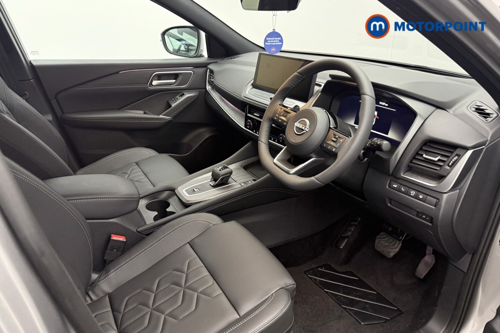Nissan Qashqai Tekna Automatic Petrol SUV - Stock Number (1569917) - 3rd supplementary image