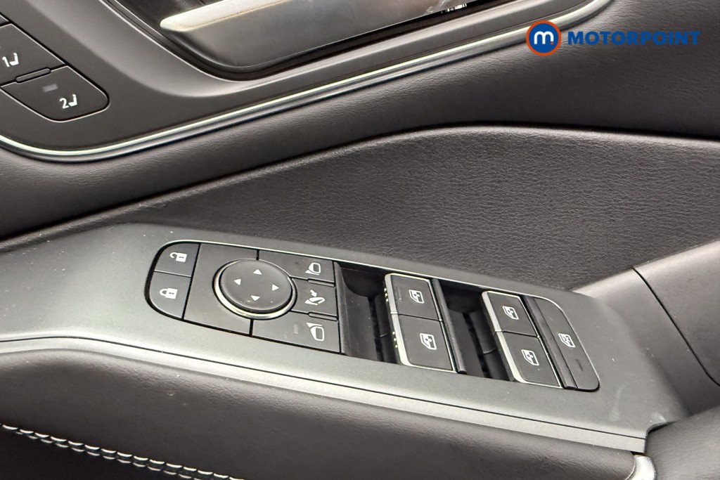 Nissan Qashqai Tekna Automatic Petrol SUV - Stock Number (1569917) - 16th supplementary image