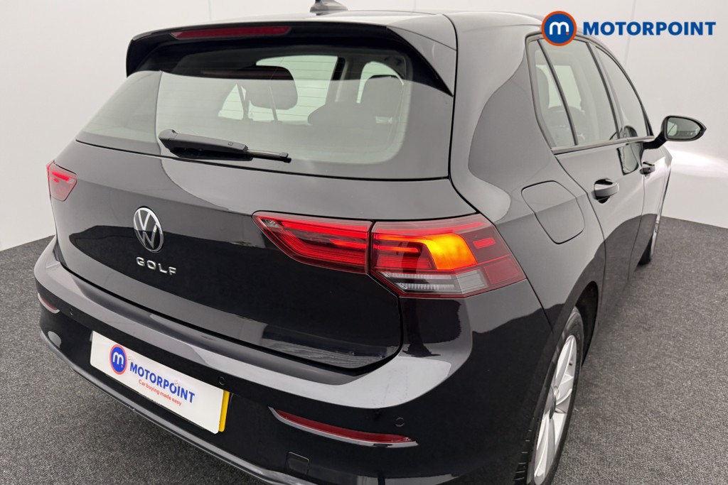 Volkswagen Golf Life Automatic Diesel Hatchback - Stock Number (1570132) - 26th supplementary image
