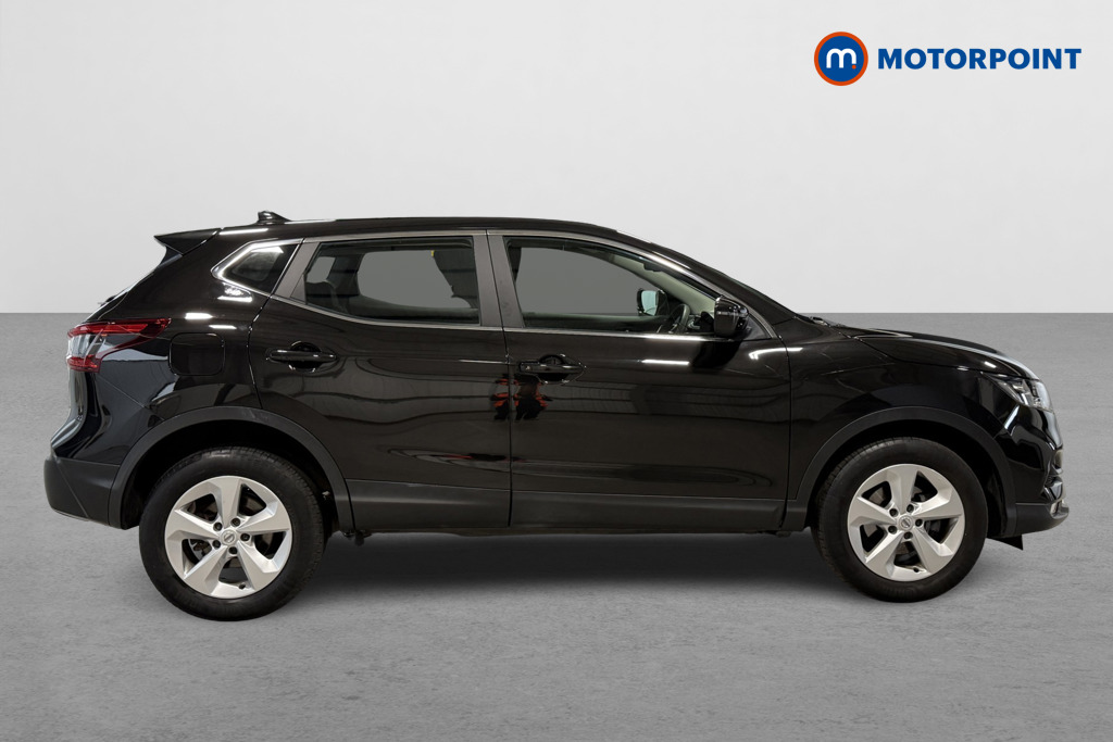 Nissan Qashqai Acenta Premium Automatic Petrol SUV - Stock Number (1570270) - Drivers side