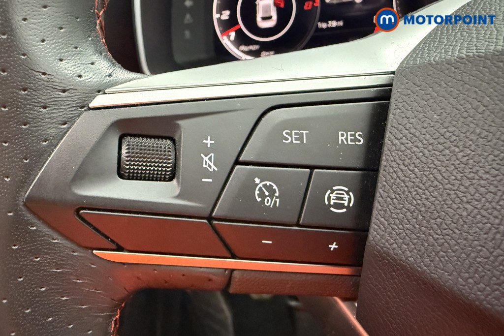 Seat Leon FR Manual Petrol Hatchback - Stock Number (1570640) - 4th supplementary image
