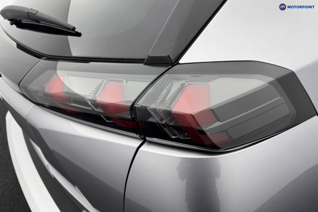 Peugeot 2008 GT Manual Petrol SUV - Stock Number (1570683) - 21st supplementary image