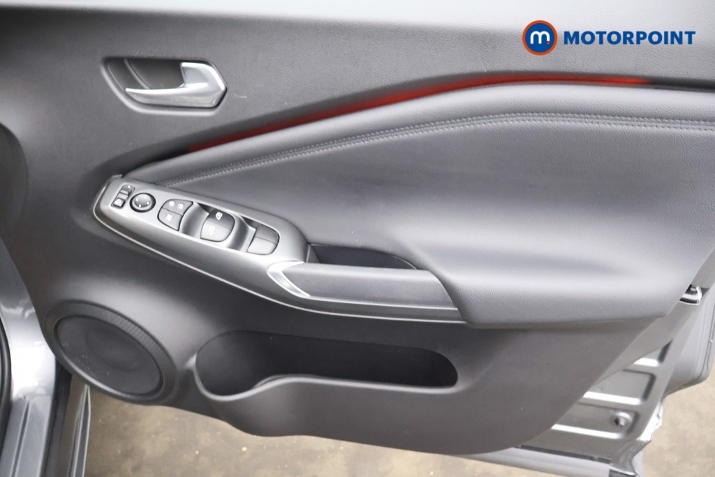 Nissan Juke N-Connecta Manual Petrol SUV - Stock Number (1570862) - 9th supplementary image