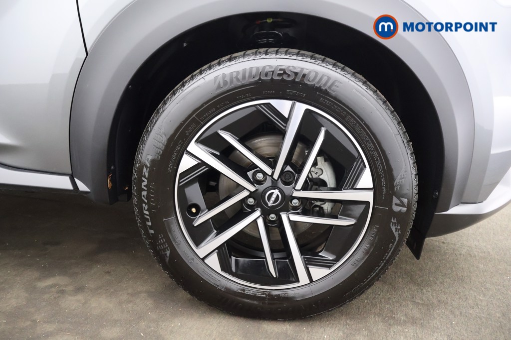 Nissan Juke N-Connecta Manual Petrol SUV - Stock Number (1570862) - 17th supplementary image