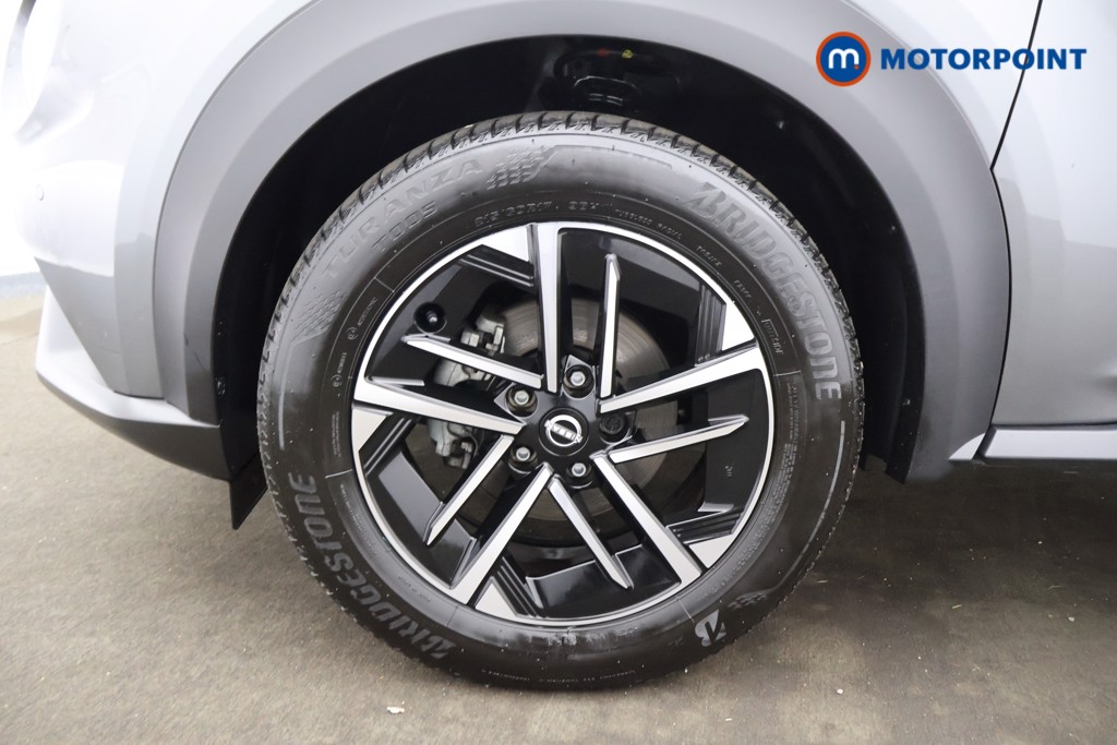 Nissan Juke N-Connecta Manual Petrol SUV - Stock Number (1570862) - 18th supplementary image