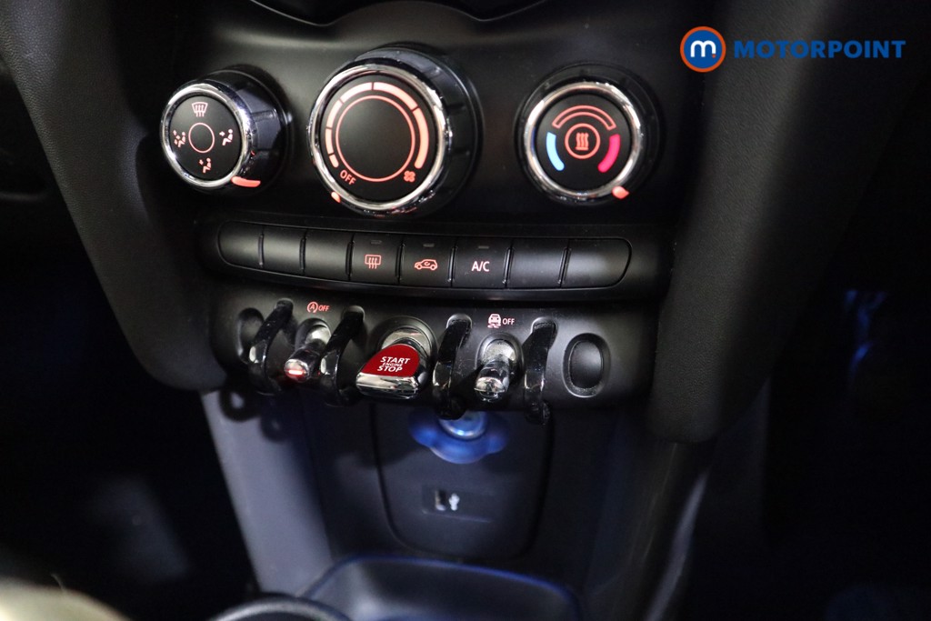 Mini Hatchback Cooper Classic Manual Petrol Hatchback - Stock Number (1571916) - 7th supplementary image