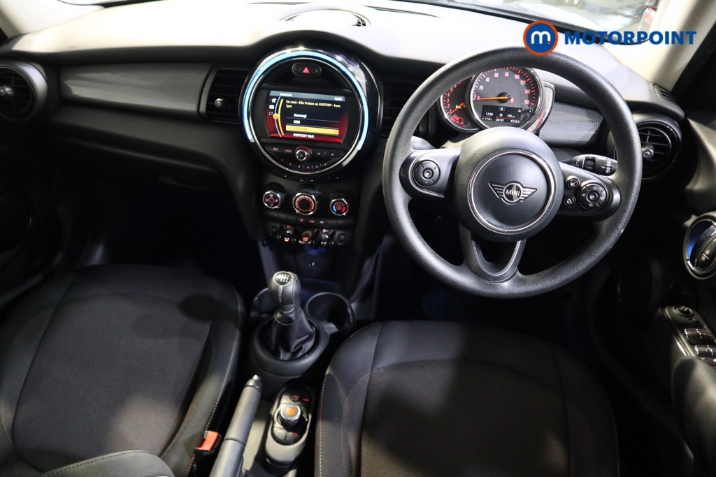 Mini Hatchback Cooper Classic Manual Petrol Hatchback - Stock Number (1571916) - 1st supplementary image