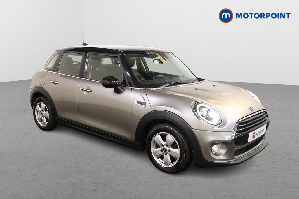 Mini Hatchback Cooper Classic Manual Petrol Hatchback - Stock Number (1571916) - Drivers side front corner