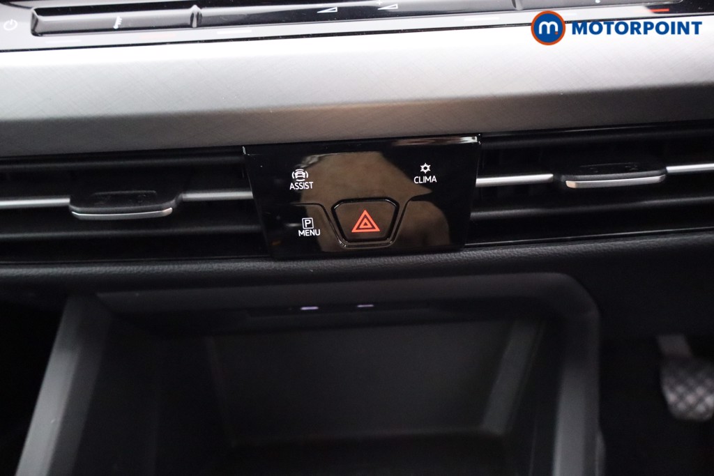 Volkswagen Golf Life Manual Petrol Hatchback - Stock Number (1572216) - 12th supplementary image