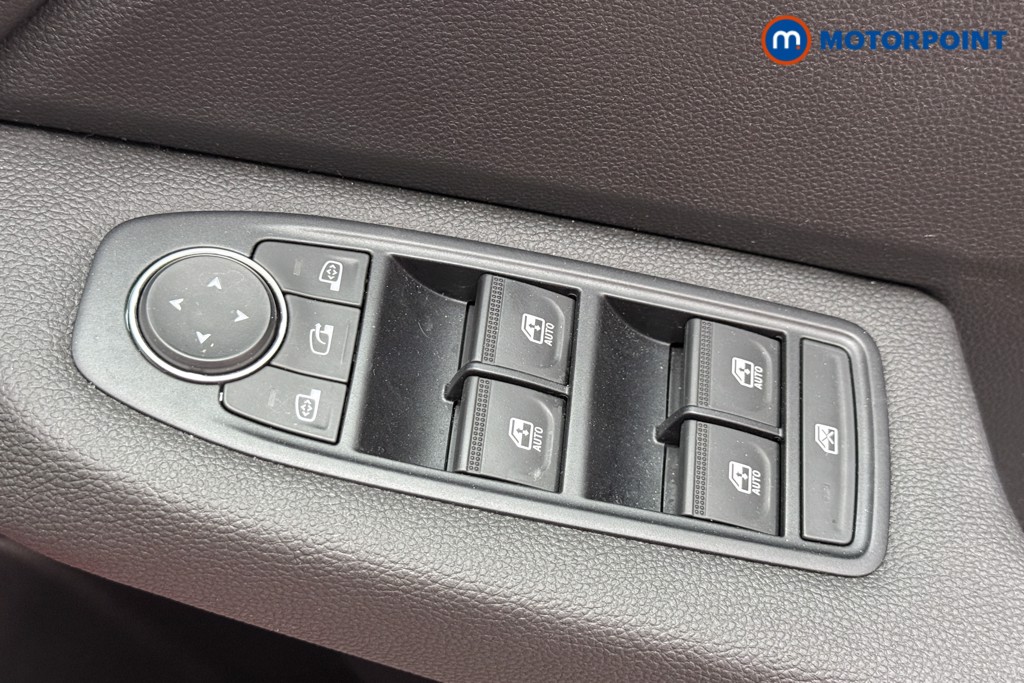 Renault Clio Evolution Manual Petrol Hatchback - Stock Number (1572593) - 16th supplementary image