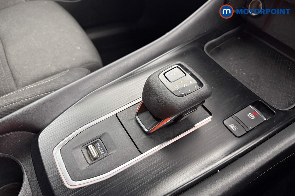 Nissan Qashqai N-Connecta Automatic Petrol SUV - Stock Number (1573529) - 14th supplementary image