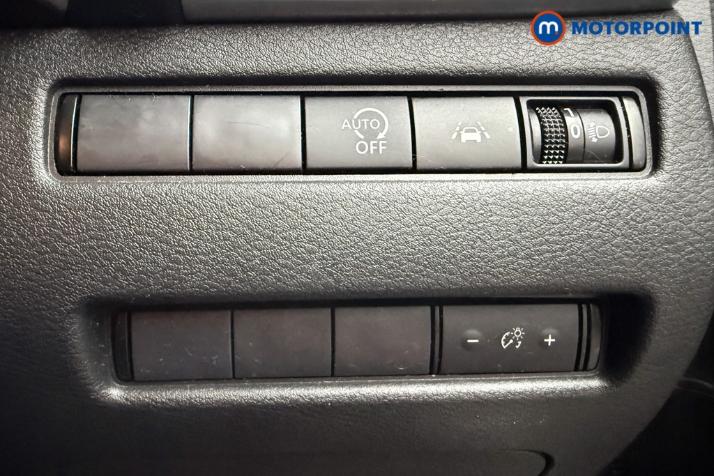 Nissan Qashqai N-Connecta Automatic Petrol SUV - Stock Number (1573529) - 17th supplementary image