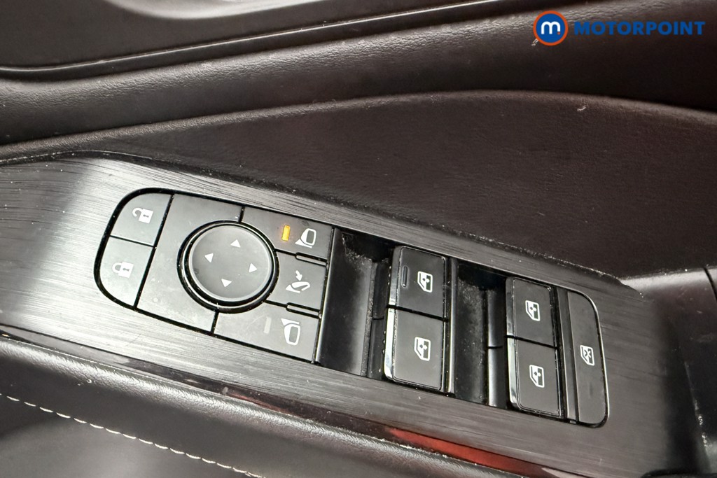 Nissan Qashqai N-Connecta Automatic Petrol SUV - Stock Number (1573529) - 19th supplementary image