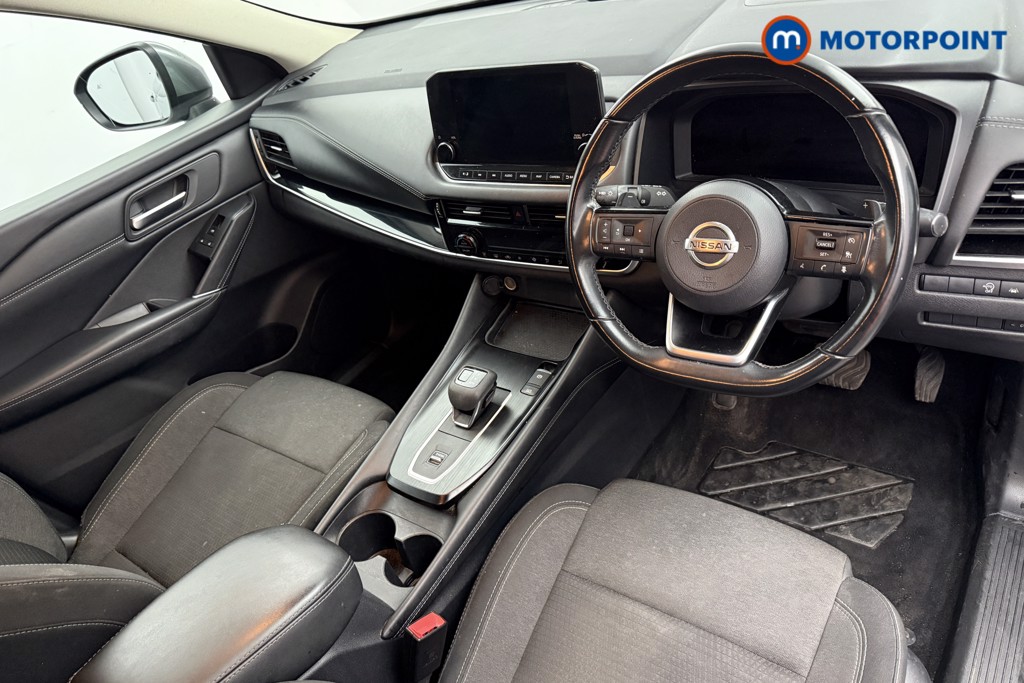 Nissan Qashqai N-Connecta Automatic Petrol SUV - Stock Number (1573529) - 1st supplementary image