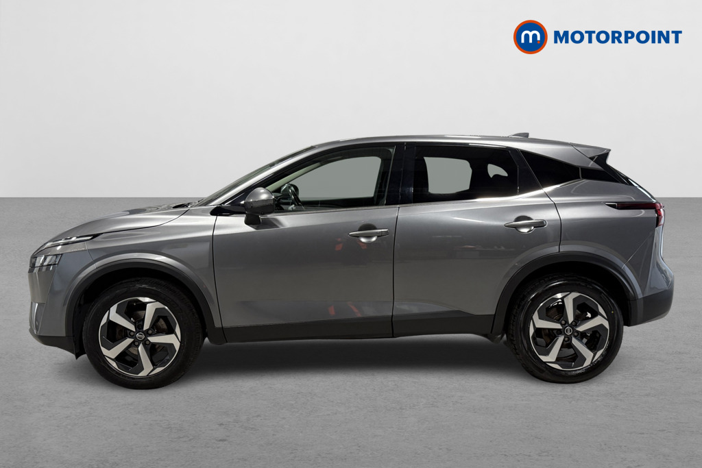 Nissan Qashqai N-Connecta Automatic Petrol SUV - Stock Number (1573529) - Passenger side