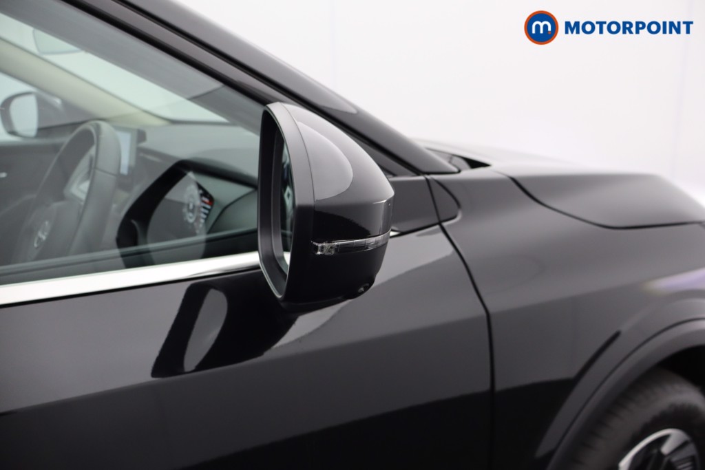 Nissan Qashqai N-Connecta Automatic Petrol SUV - Stock Number (1573547) - 17th supplementary image
