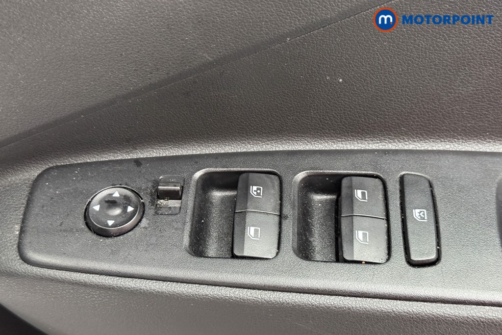 Hyundai I10 Advance Automatic Petrol Hatchback - Stock Number (1573860) - 19th supplementary image