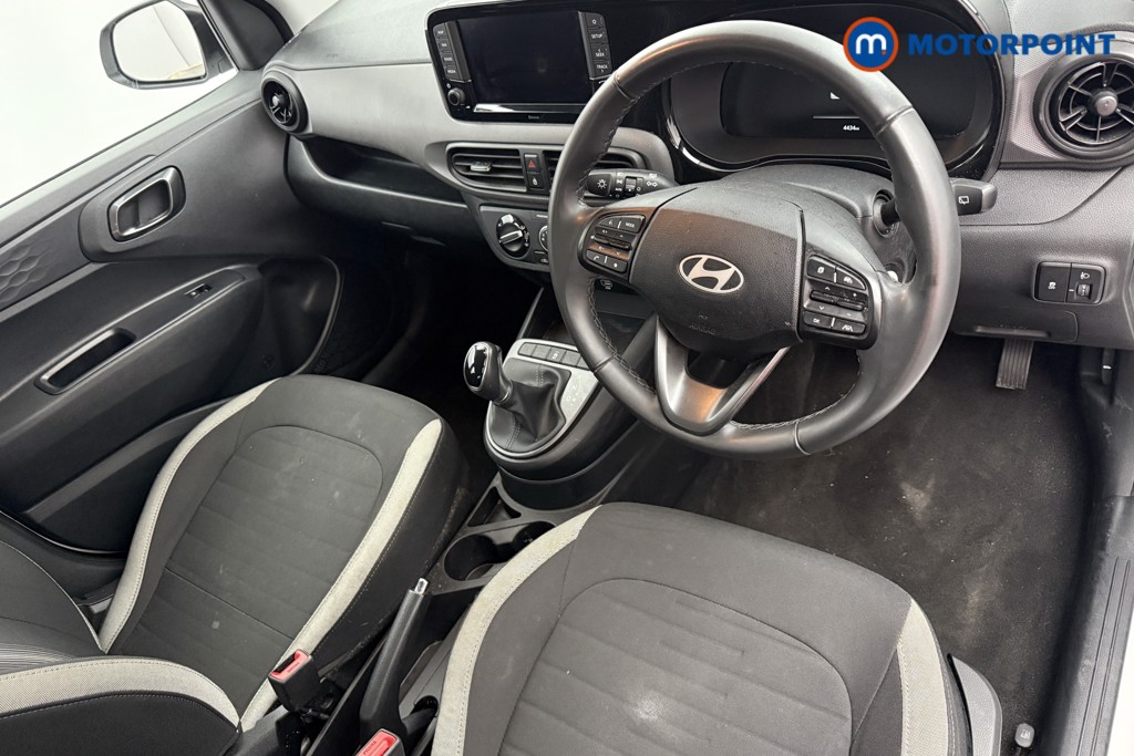 Hyundai I10 Advance Automatic Petrol Hatchback - Stock Number (1573860) - 1st supplementary image