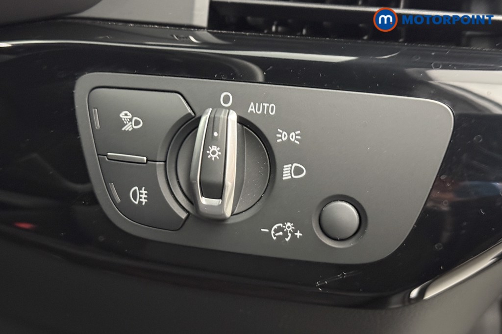 Audi A4 Black Edition Automatic Petrol Saloon - Stock Number (1574000) - 20th supplementary image