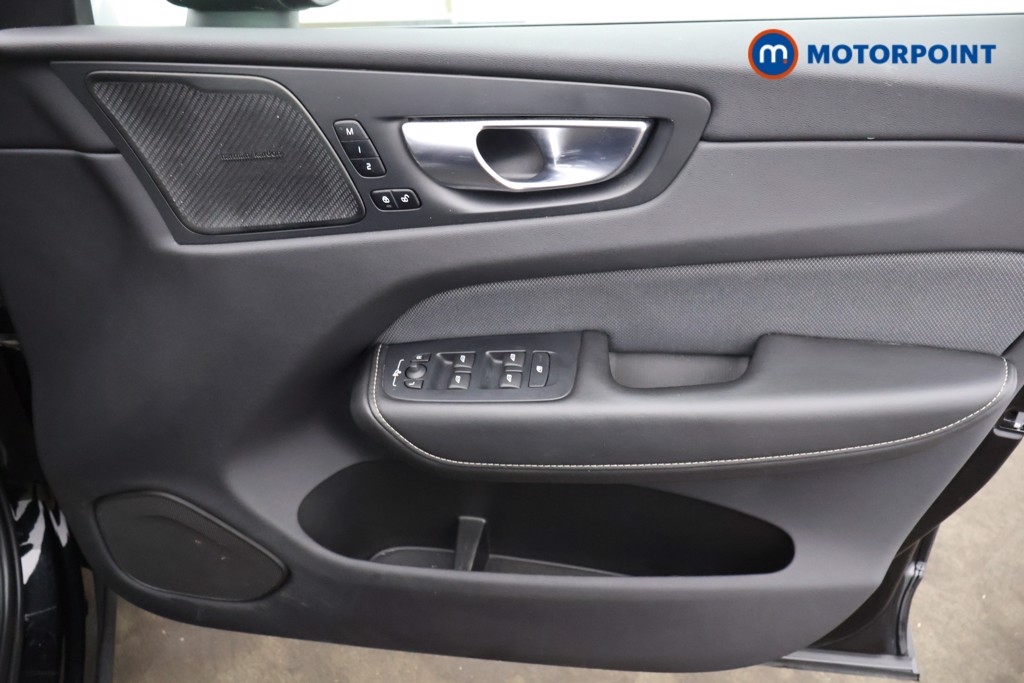 Volvo Xc60 R Design Pro Automatic Diesel SUV - Stock Number (1574120) - 9th supplementary image