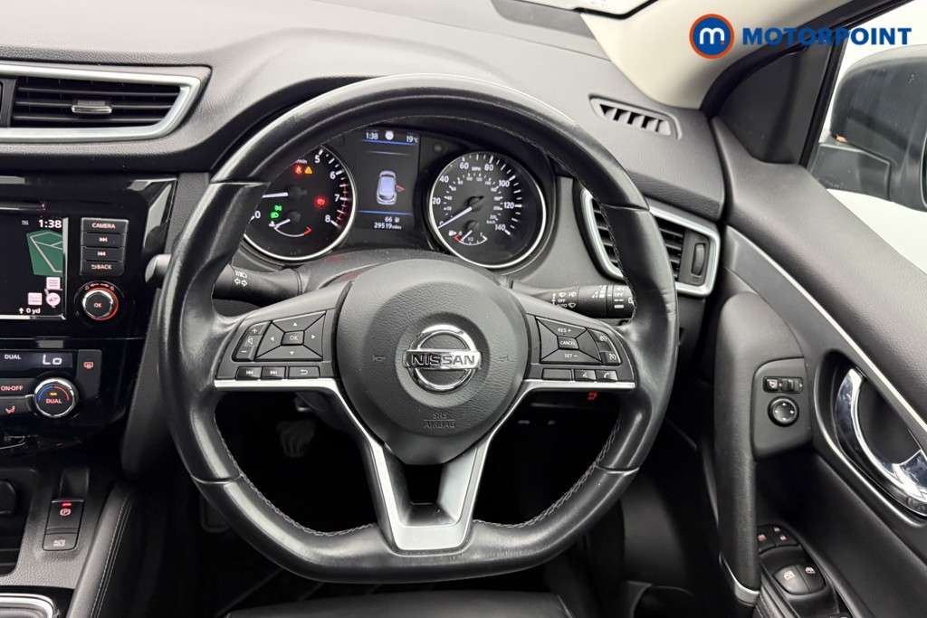 Nissan Qashqai N-Motion Manual Petrol SUV - Stock Number (1574287) - 3rd supplementary image