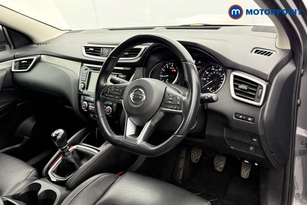 Nissan Qashqai N-Motion Manual Petrol SUV - Stock Number (1574287) - 4th supplementary image