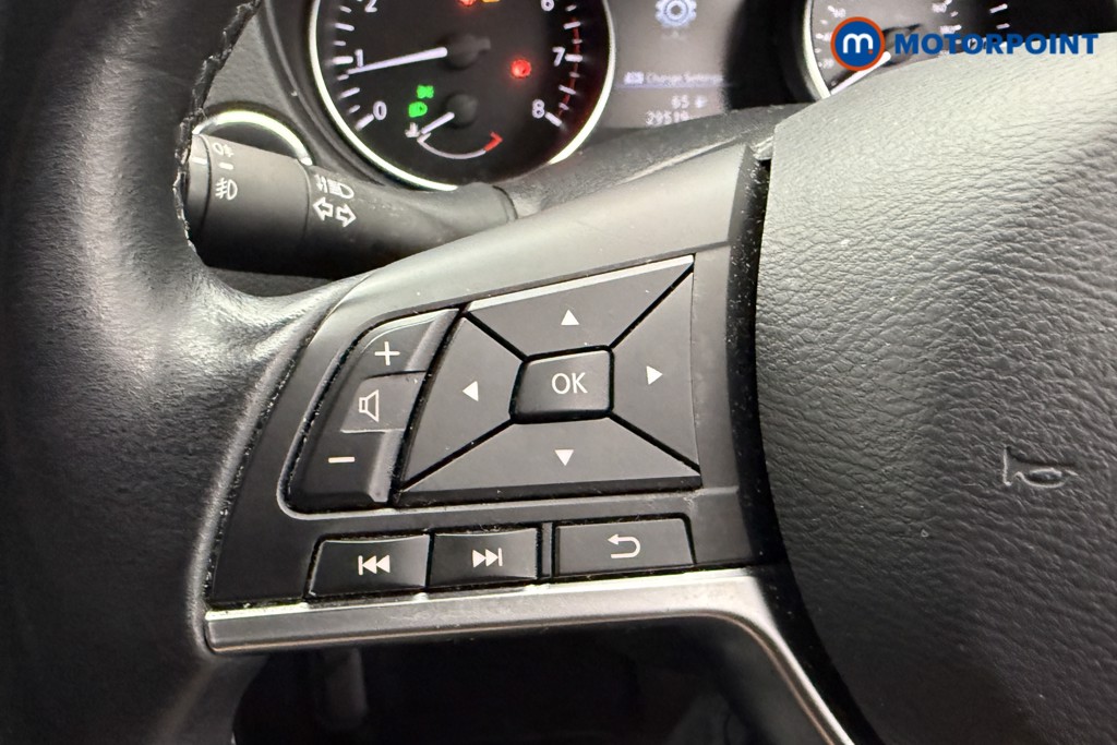 Nissan Qashqai N-Motion Manual Petrol SUV - Stock Number (1574287) - 11th supplementary image