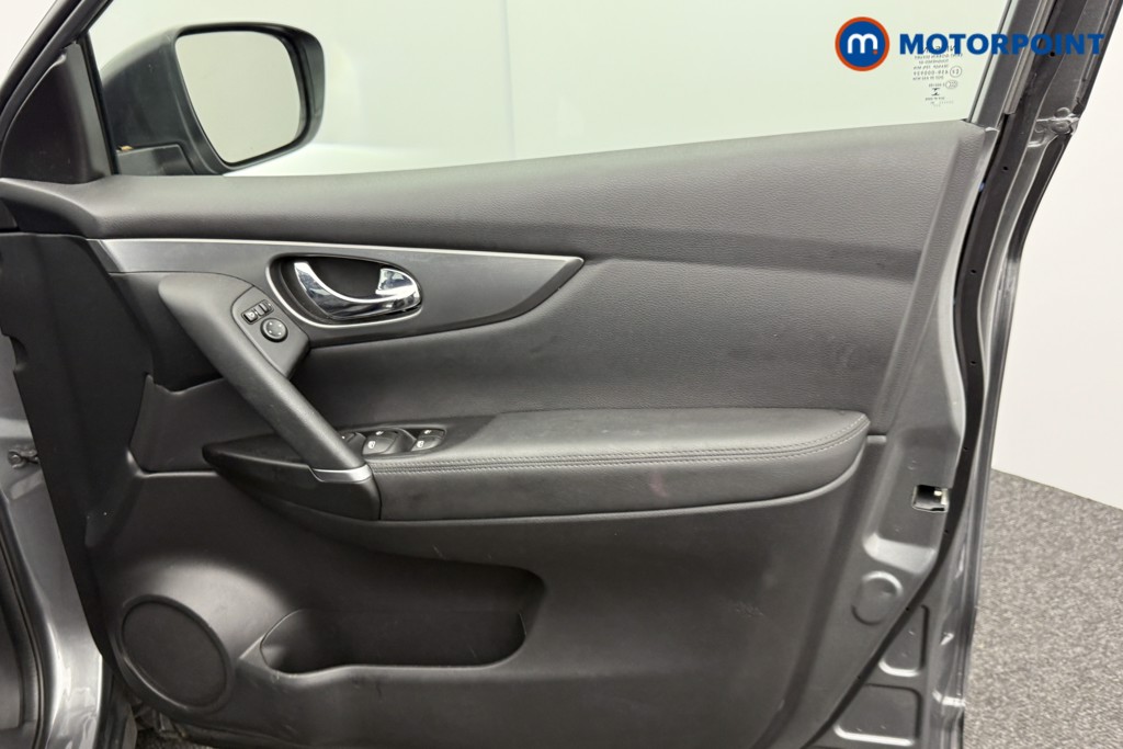 Nissan Qashqai N-Motion Manual Petrol SUV - Stock Number (1574287) - 15th supplementary image