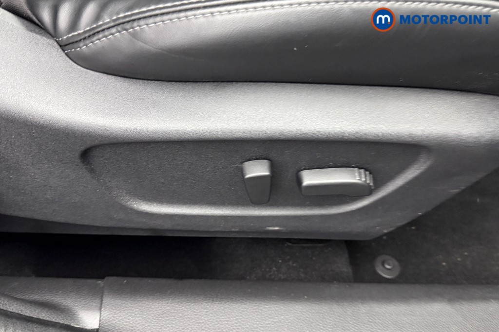 Nissan Qashqai N-Motion Manual Petrol SUV - Stock Number (1574287) - 16th supplementary image
