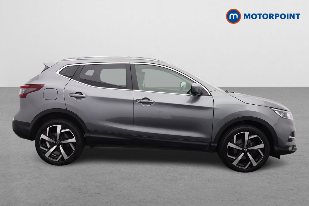 Nissan Qashqai N-Motion Manual Petrol SUV - Stock Number (1574287) - Drivers side