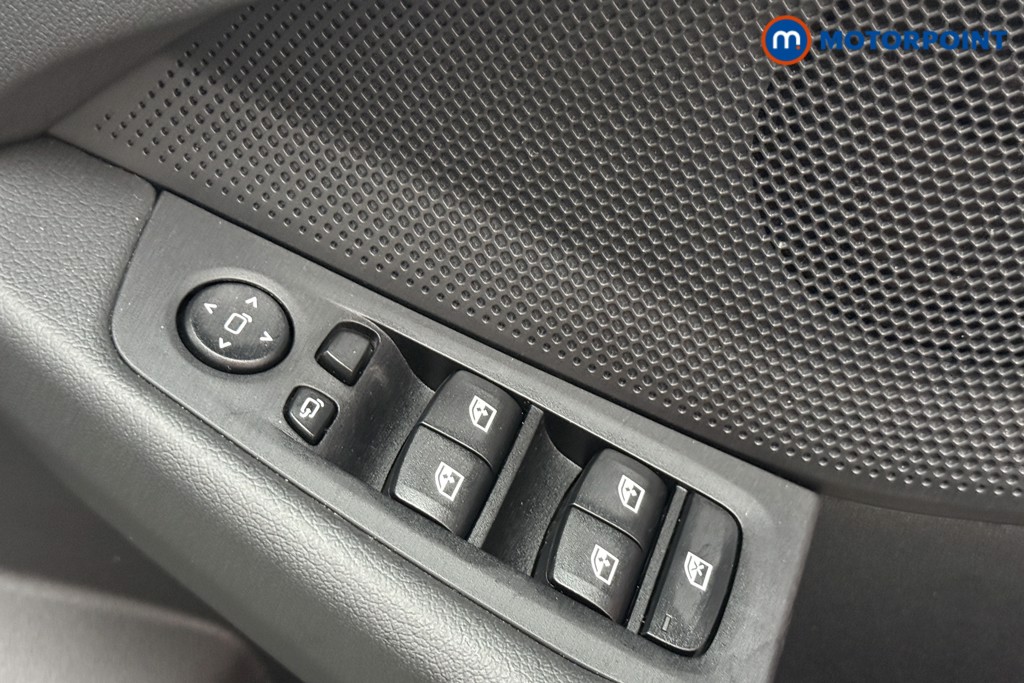 BMW 1 Series SE Automatic Petrol Hatchback - Stock Number (1574311) - 20th supplementary image