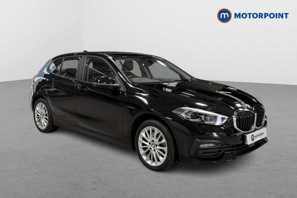 BMW 1 Series SE Automatic Petrol Hatchback - Stock Number (1574311) - Drivers side front corner