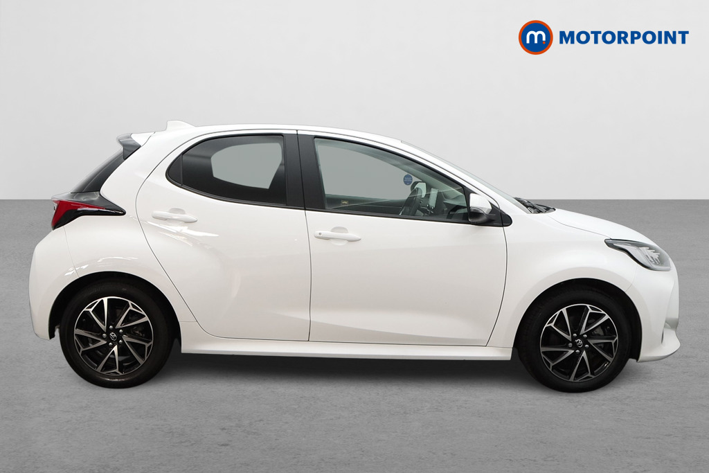 Toyota Yaris Design Automatic Petrol-Electric Hybrid Hatchback - Stock Number (1574473) - Drivers side