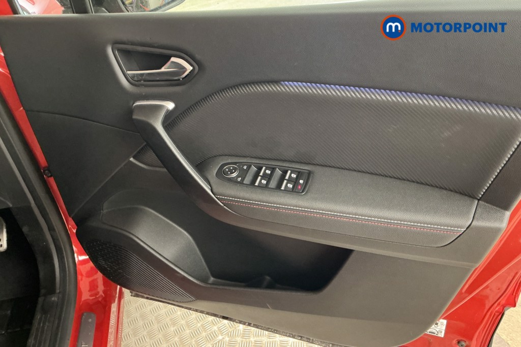 Renault Captur R.S. Line Automatic Petrol-Electric Hybrid SUV - Stock Number (1574600) - 22nd supplementary image