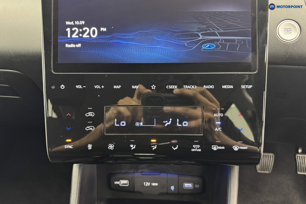 Hyundai Tucson Premium Manual Petrol SUV - Stock Number (1574602) - 14th supplementary image