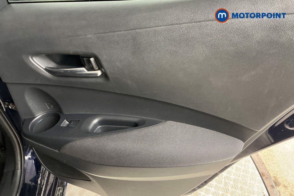 Toyota Corolla Gr Sport Automatic Petrol-Electric Hybrid Hatchback - Stock Number (1575366) - 25th supplementary image
