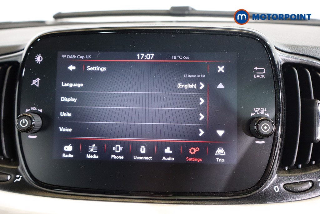 Fiat 500 TOP Manual Petrol-Electric Hybrid Hatchback - Stock Number (1575368) - 9th supplementary image