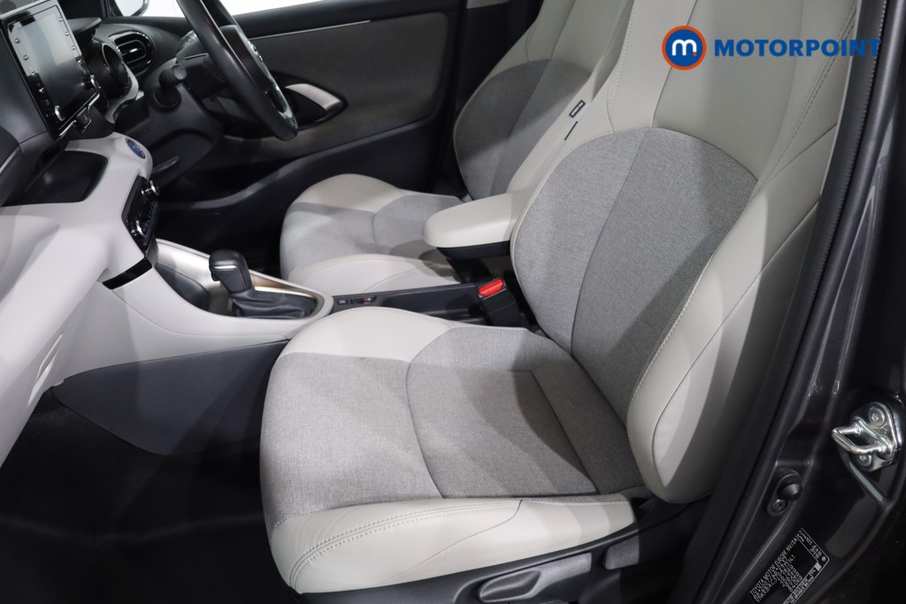 Toyota Yaris Excel Automatic Petrol-Electric Hybrid Hatchback - Stock Number (1575431) - 4th supplementary image