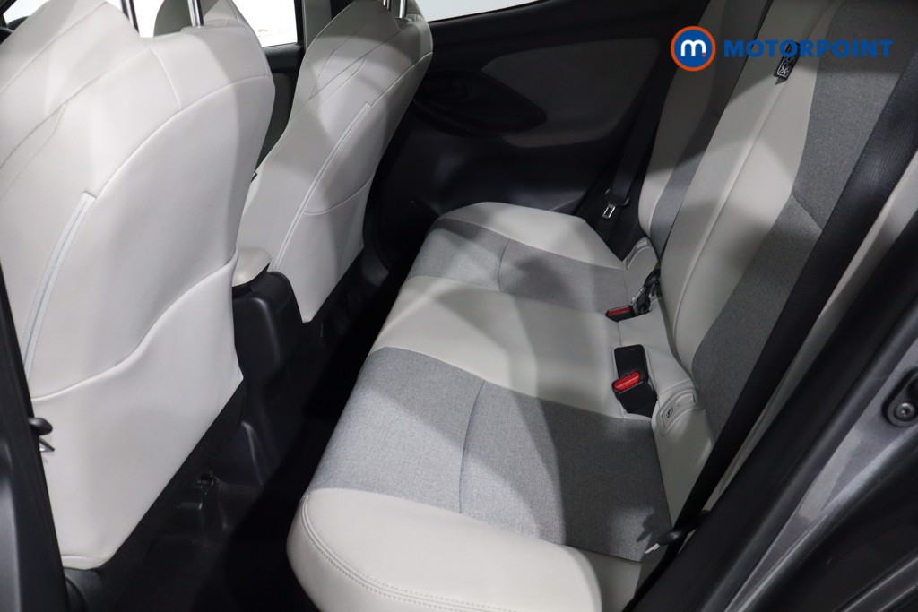 Toyota Yaris Excel Automatic Petrol-Electric Hybrid Hatchback - Stock Number (1575431) - 5th supplementary image