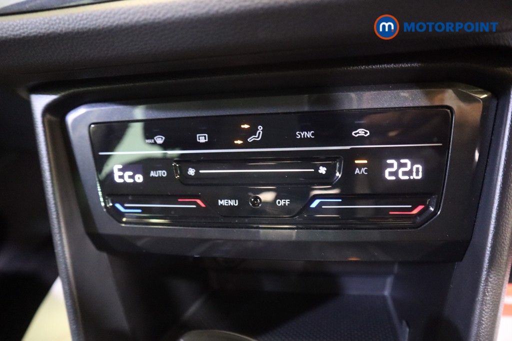 Volkswagen Tiguan Life Automatic Petrol Plug-In Hybrid SUV - Stock Number (1575432) - 5th supplementary image