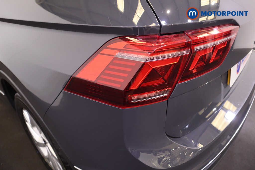 Volkswagen Tiguan Life Automatic Petrol Plug-In Hybrid SUV - Stock Number (1575432) - 23rd supplementary image