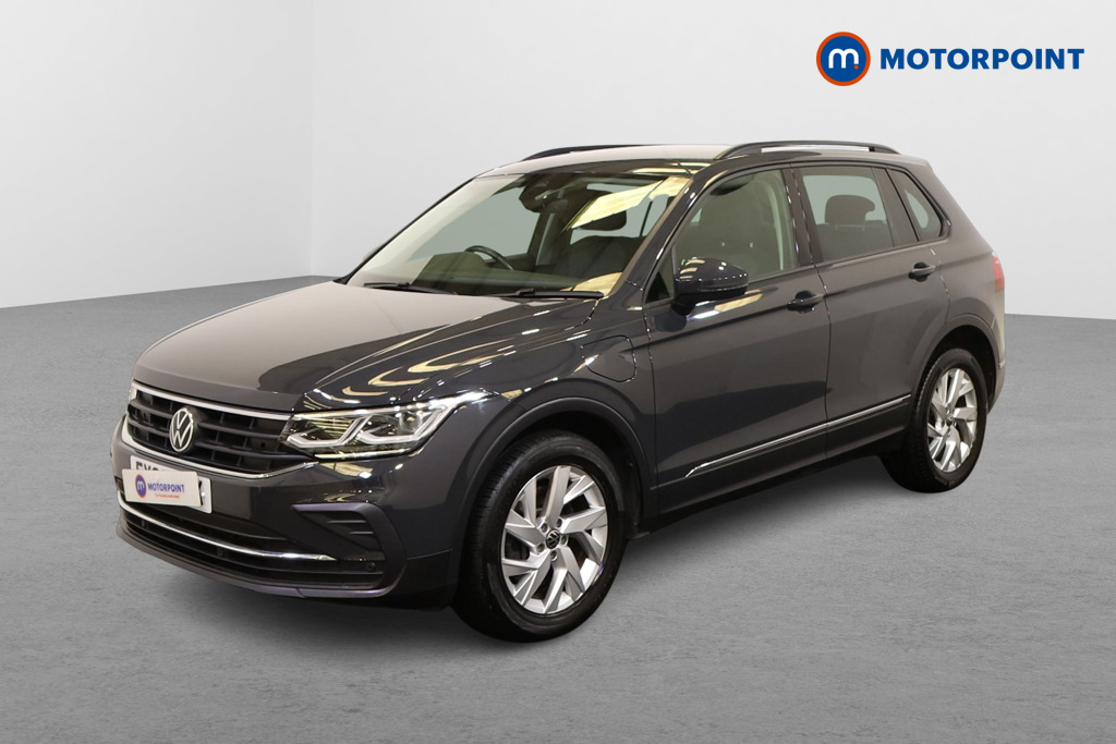 Volkswagen Tiguan Life Automatic Petrol Plug-In Hybrid SUV - Stock Number (1575432) - Passenger side front corner