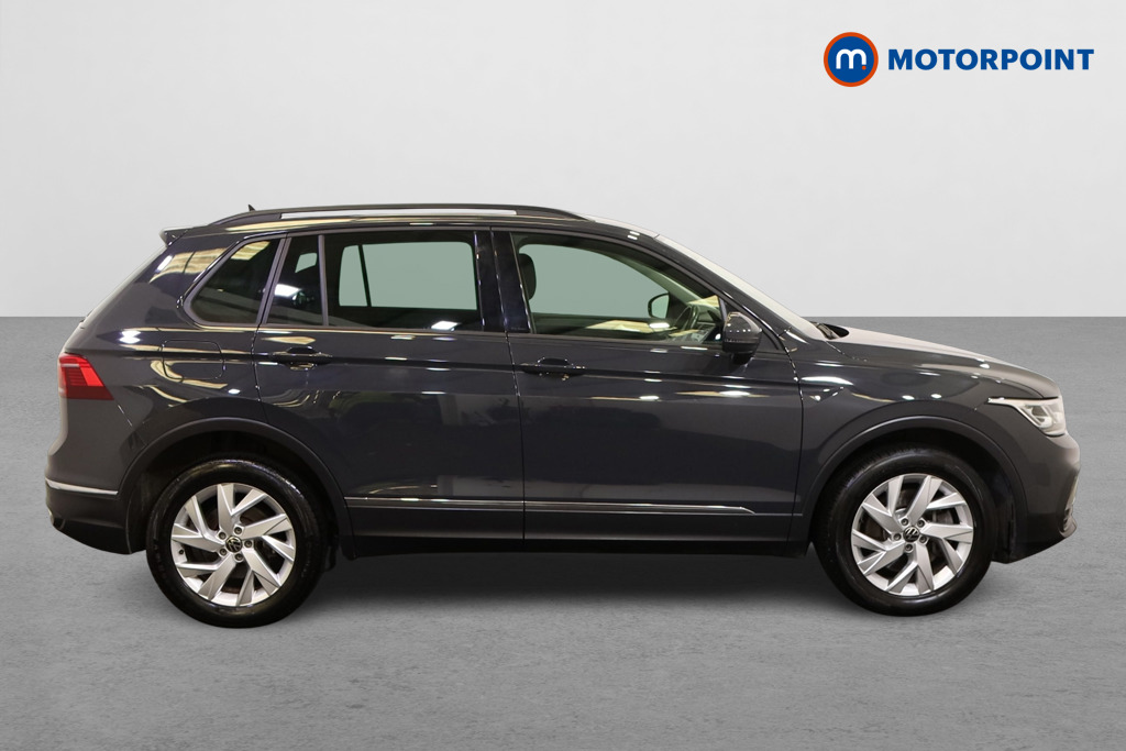 Volkswagen Tiguan Life Automatic Petrol Plug-In Hybrid SUV - Stock Number (1575432) - Drivers side