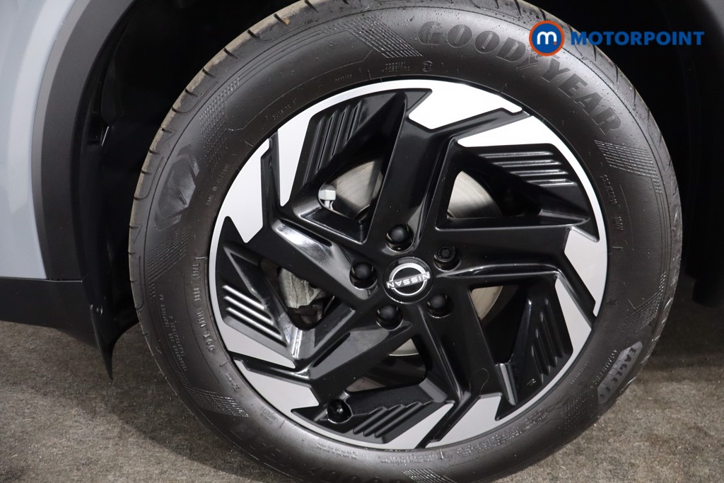 Nissan Qashqai N-Connecta Automatic Petrol SUV - Stock Number (1575555) - 11th supplementary image