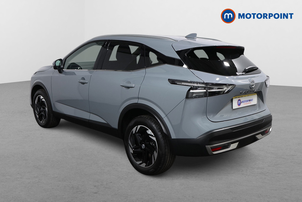 Nissan Qashqai N-Connecta Automatic Petrol SUV - Stock Number (1575555) - Passenger side rear corner