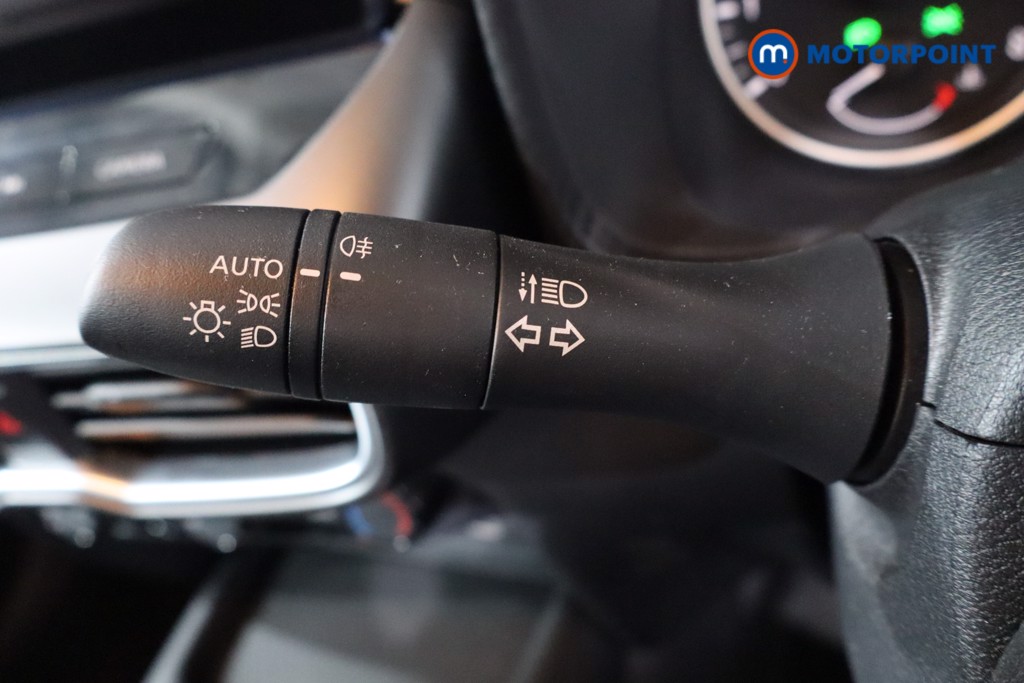 Nissan Juke Acenta Premium Automatic Petrol SUV - Stock Number (1575557) - 19th supplementary image