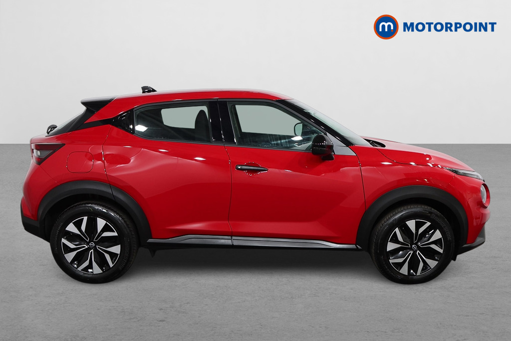 Nissan Juke Acenta Premium Automatic Petrol SUV - Stock Number (1575557) - Drivers side
